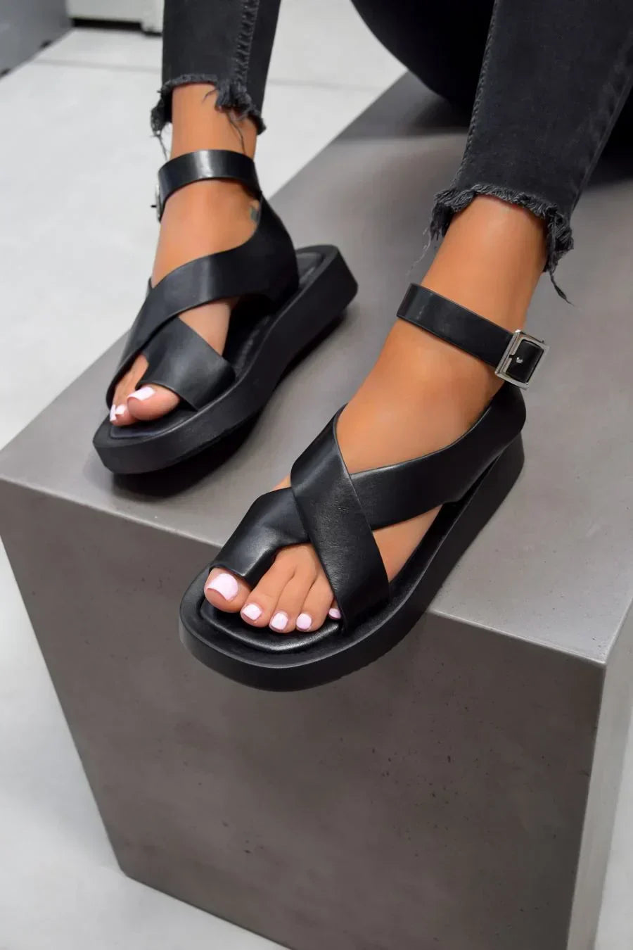 Petra – Elegante & lässige Sandalen
