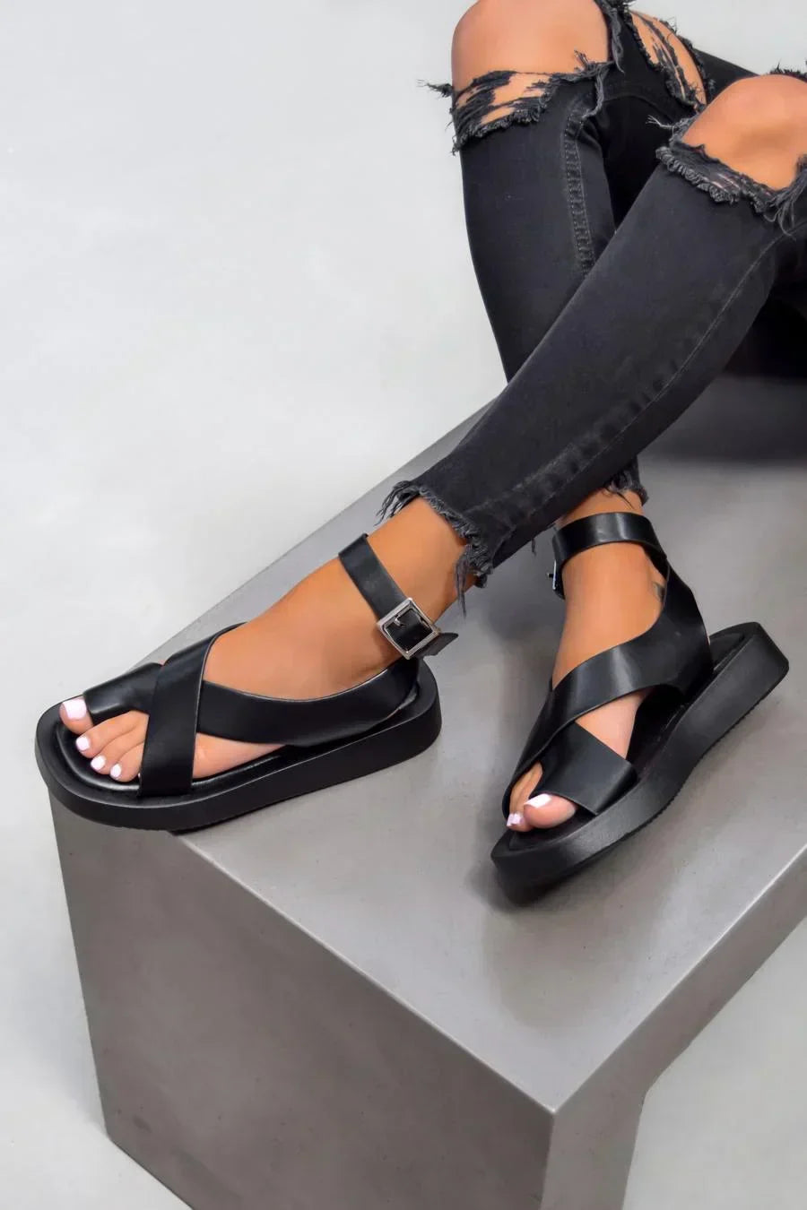 Petra – Elegante & lässige Sandalen