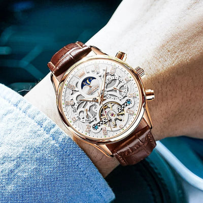 Mechanische Automatik-Uhr mit elegantem Lederarmband