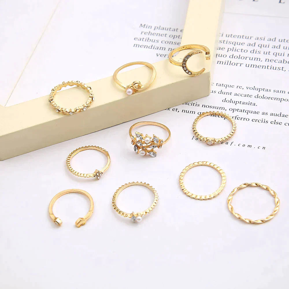 Set mit 10 eleganten Boho-Ringen aus Silber und vergoldet – Für einen raffinierten Look