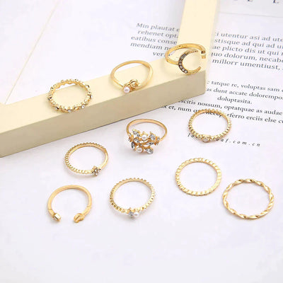 Set mit 10 eleganten Boho-Ringen aus Silber und vergoldet – Für einen raffinierten Look