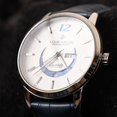 Elegante Luminous Uhr mit Mondphase