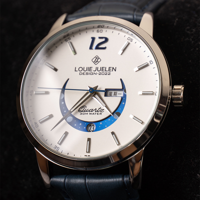 Elegante Luminous Uhr mit Mondphase