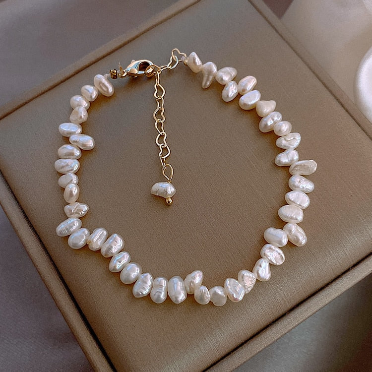 Elegantes Perlenarmband Céline – Verleihen Sie Ihrem Stil einen Hauch von Luxus