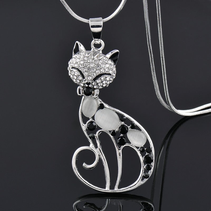 Elegante Halskette Chat d’Amour aus Silber mit funkelndem Zirkonia
