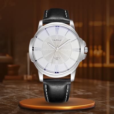 Luxuriöse Lederuhr mit blauem Glaszifferblatt