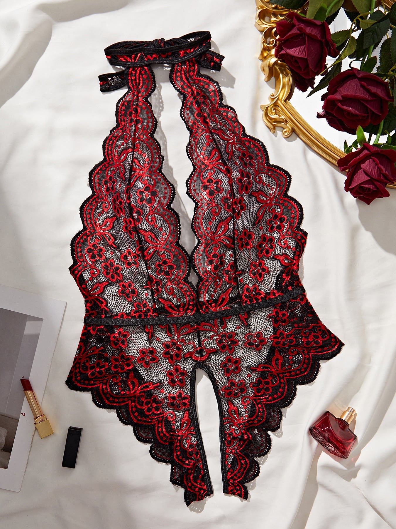 Deep-V Intense Lace