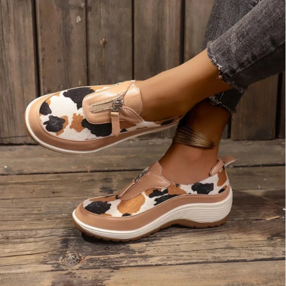 Fiora Sneaker