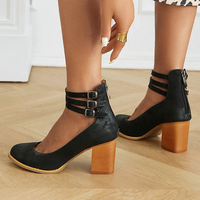 Caa™ - Glatte Sandalen mit Knöchelriemen und dickem Absatz