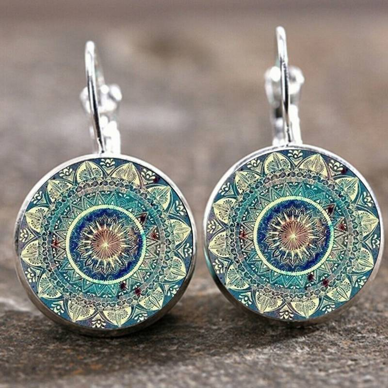 Elegante runde Vintage-Mandala-Ohrringe