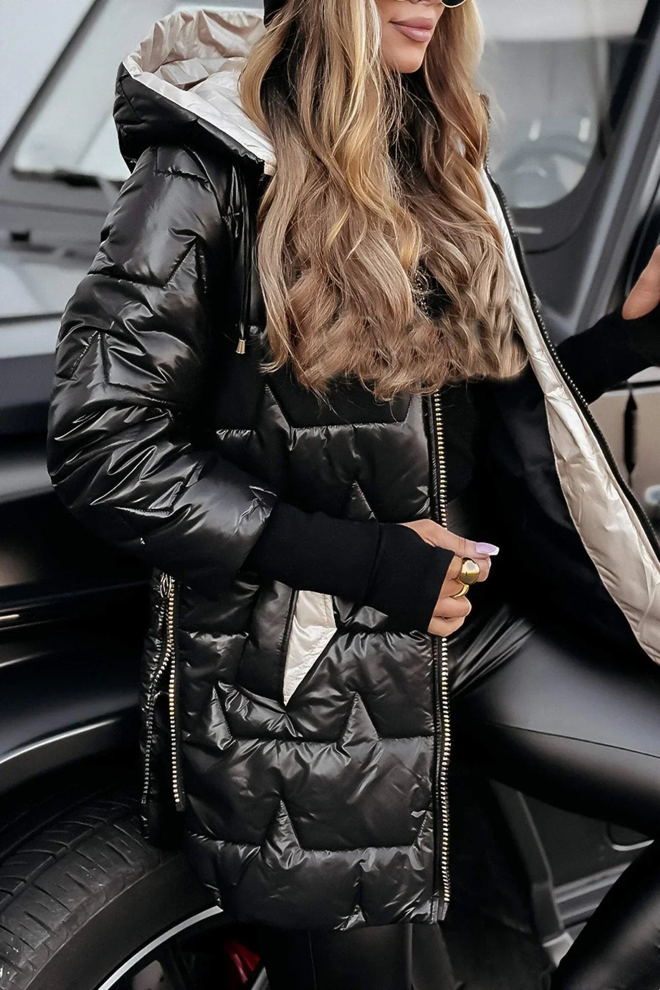 Nolwen™ - Eleganter Wintermantel mit Kapuze und Wattierung