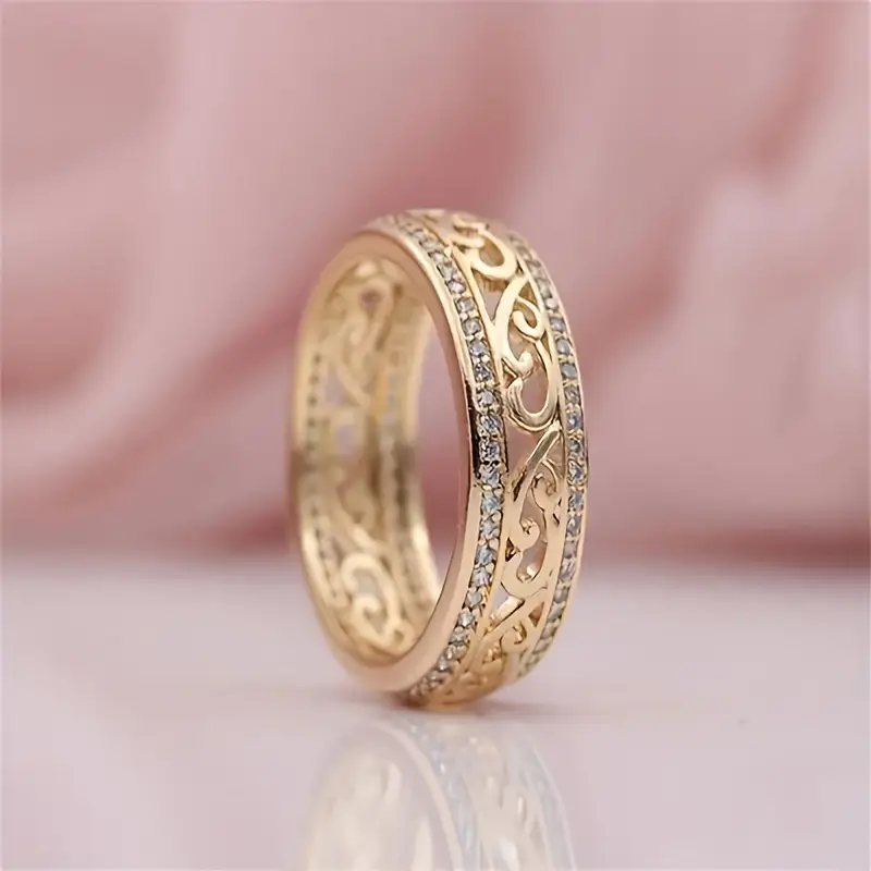 Eleganter goldener Ring Hohloha Hellera – Luxus-Accessoire für jeden Anlass