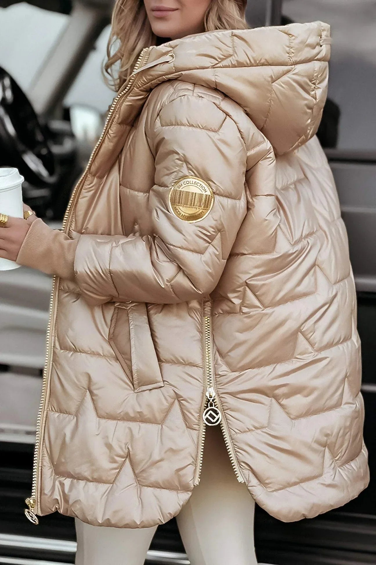 Nolwen™ - Eleganter Wintermantel mit Kapuze und Wattierung