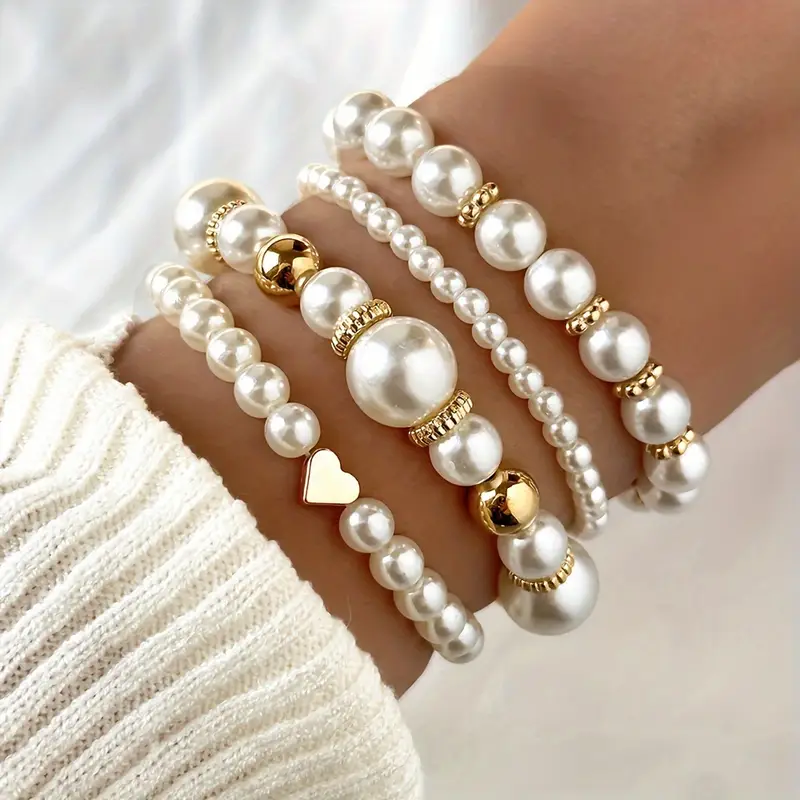 Elegantes Perlenarmband-Set für einen einzigartigen Stil