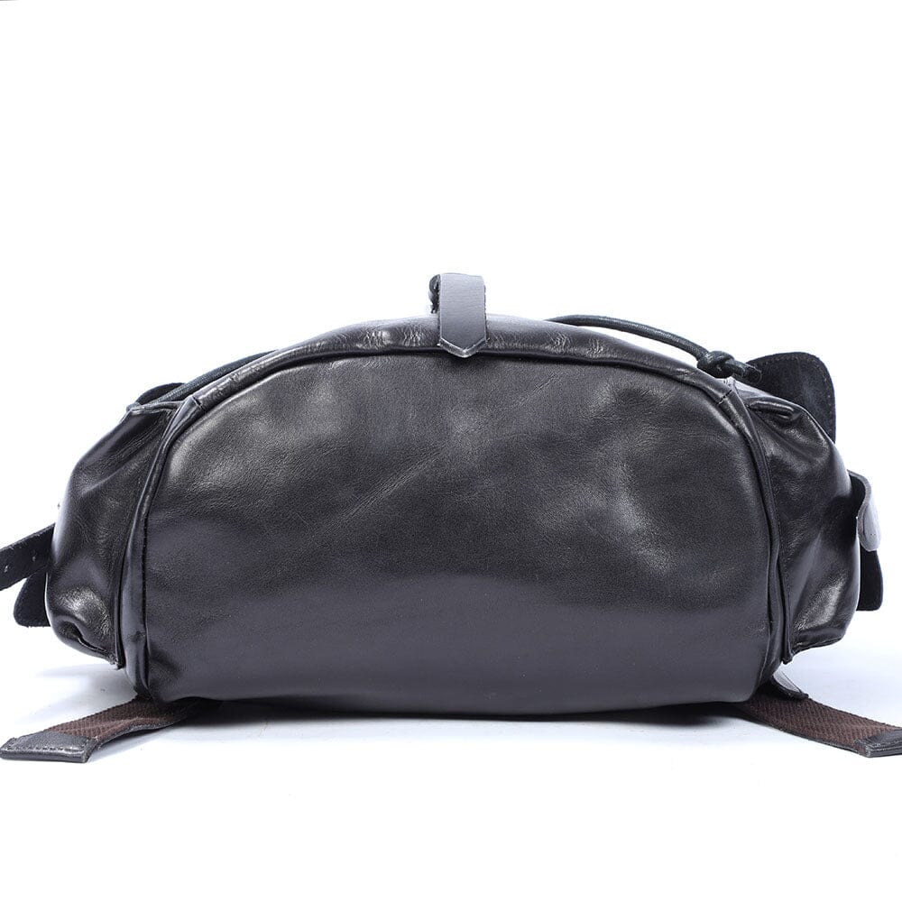 Bodo™ - Kleiner schwarzer Lederrucksack