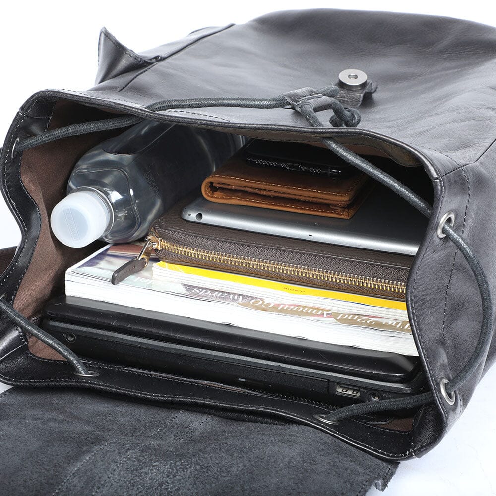 Bodo™ - Kleiner schwarzer Lederrucksack